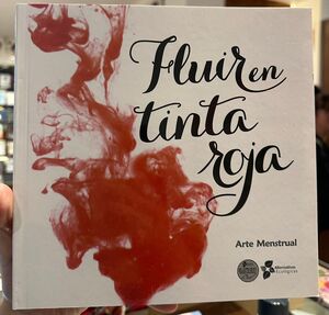FLUIR EN TINTA ROJA